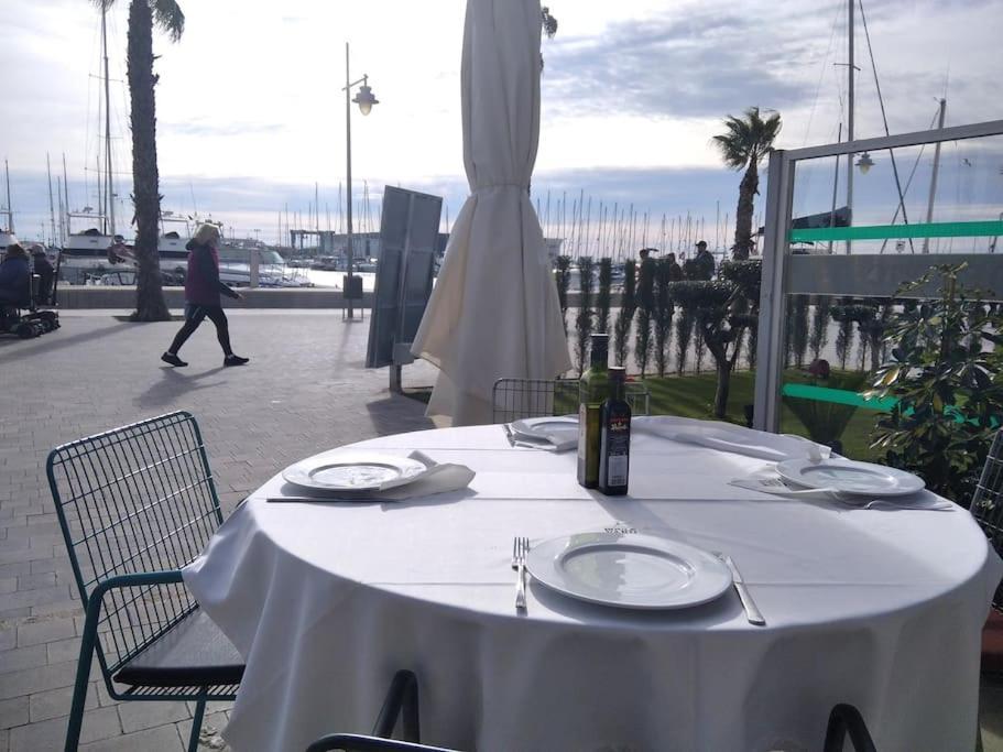 Apto Con Terraza Y 2 Dormitorios. 600 Megas Wifi. Santa Pola Zewnętrze zdjęcie