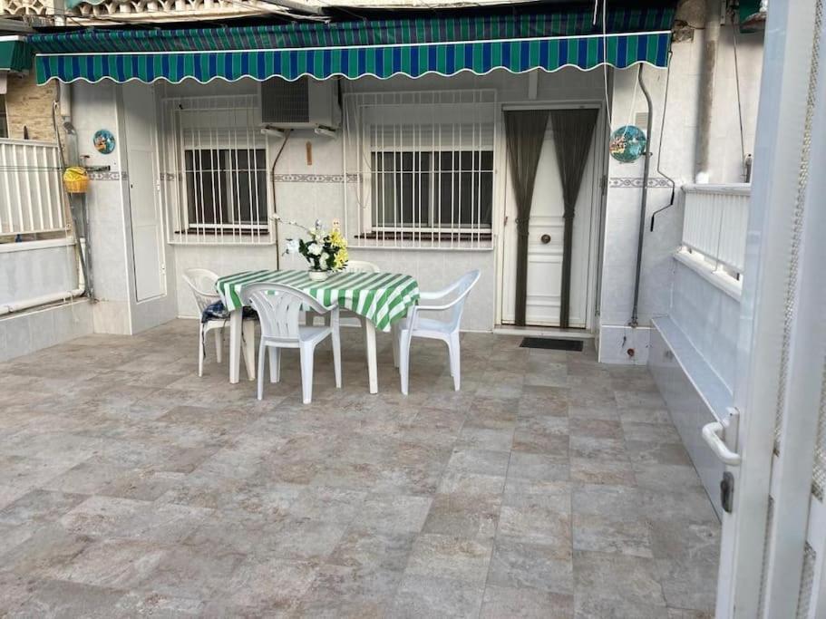 Apto Con Terraza Y 2 Dormitorios. 600 Megas Wifi. Santa Pola Zewnętrze zdjęcie