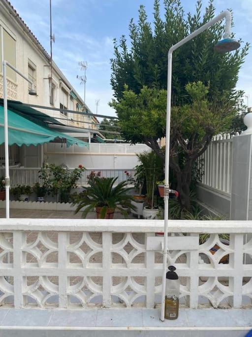 Apto Con Terraza Y 2 Dormitorios. 600 Megas Wifi. Santa Pola Zewnętrze zdjęcie